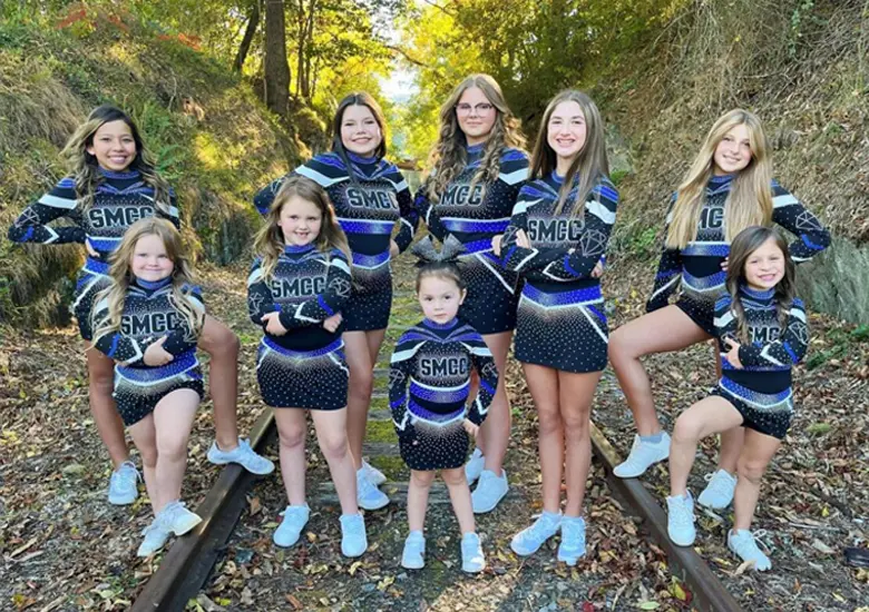 girls cheerleading uniforms